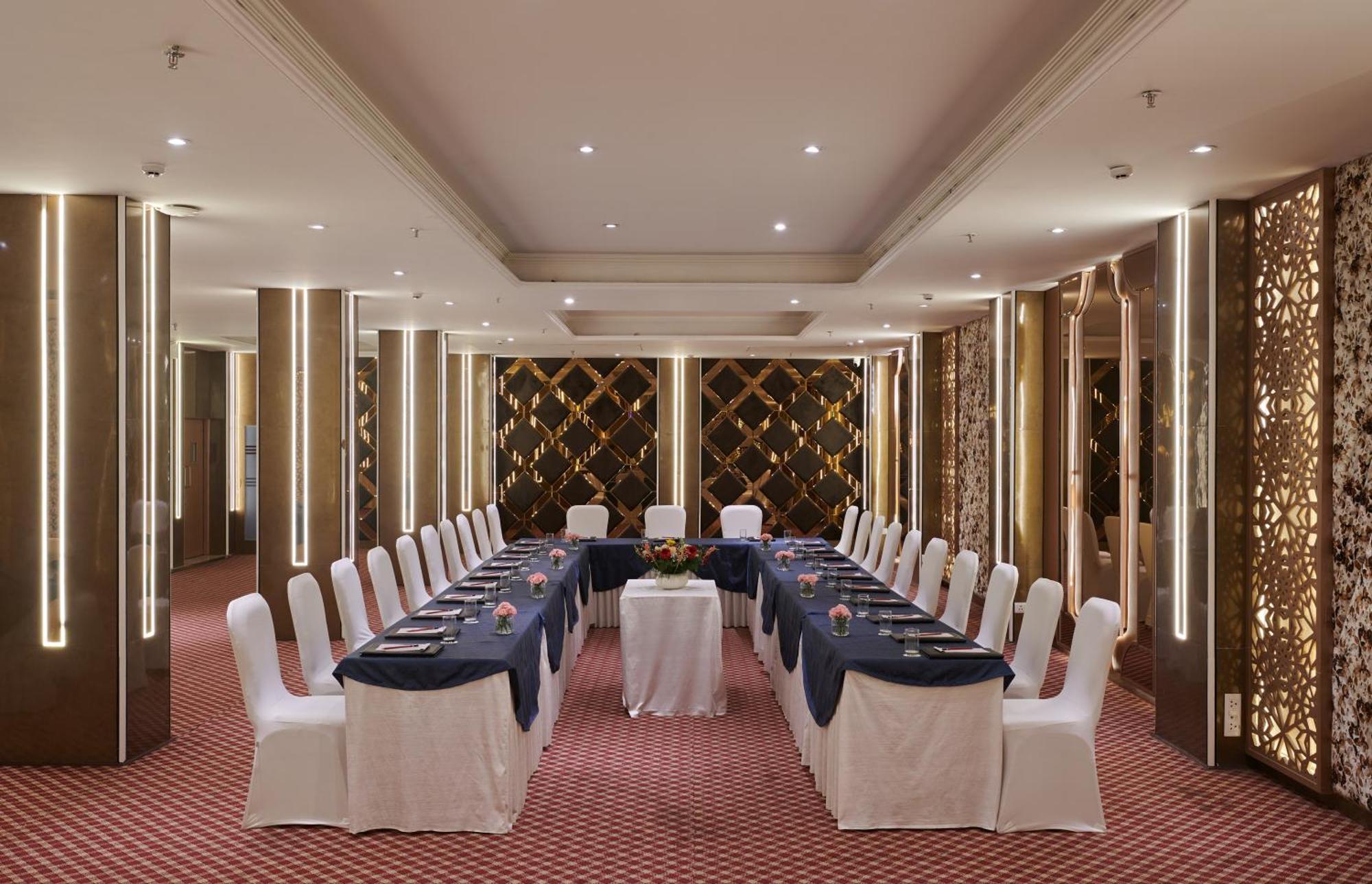Deventure Sarovar Portico Patel Nagar Hotel New Delhi
